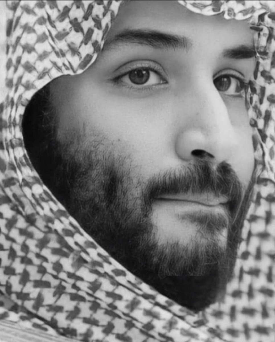 HRHMBNSALMAAN's tweet photo. During phone call, #Ukraine President thanks HRH Crown Prince for his efforts in prisoners exchange process, appreciating HRH for accepting mediator role and noting the Saudi Arabian pivotal role in Middle East and the world https://t.co/xREEB19qgs