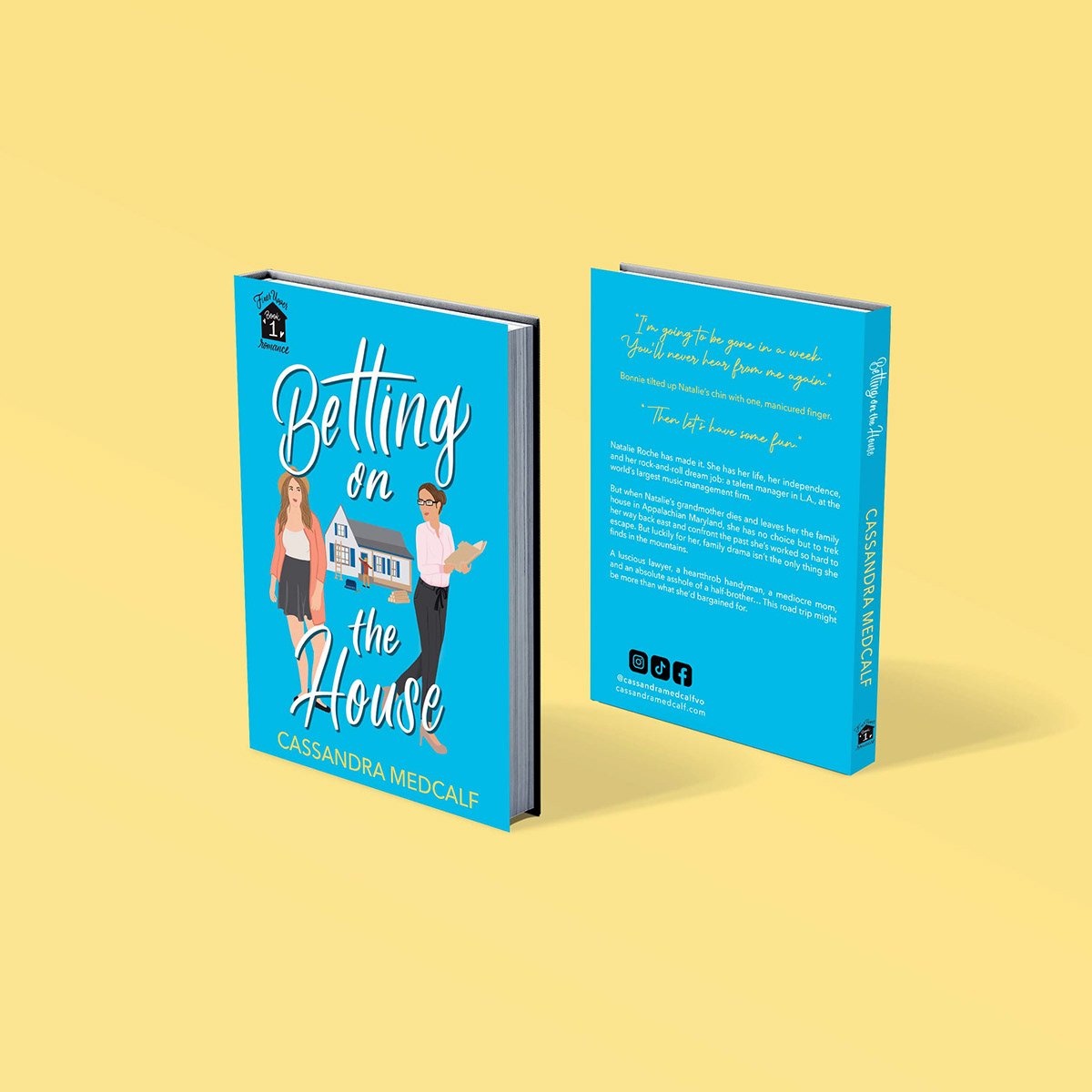 Ashley Santoro ✌️ tweet media