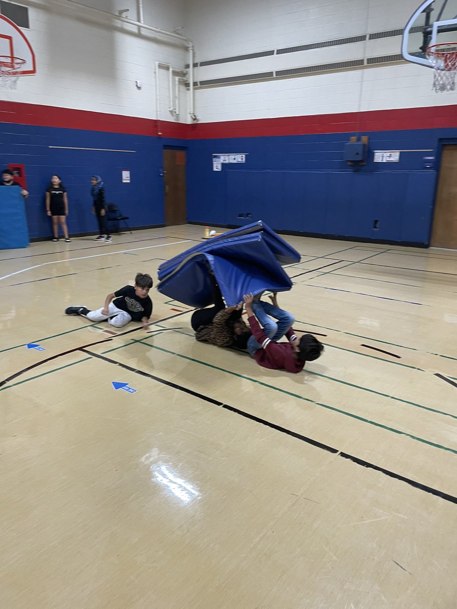 MrNejman's tweet image. Some more teambuilding today using mats.
#teambuilding #phsyed #goal #teamwork #growthmindset