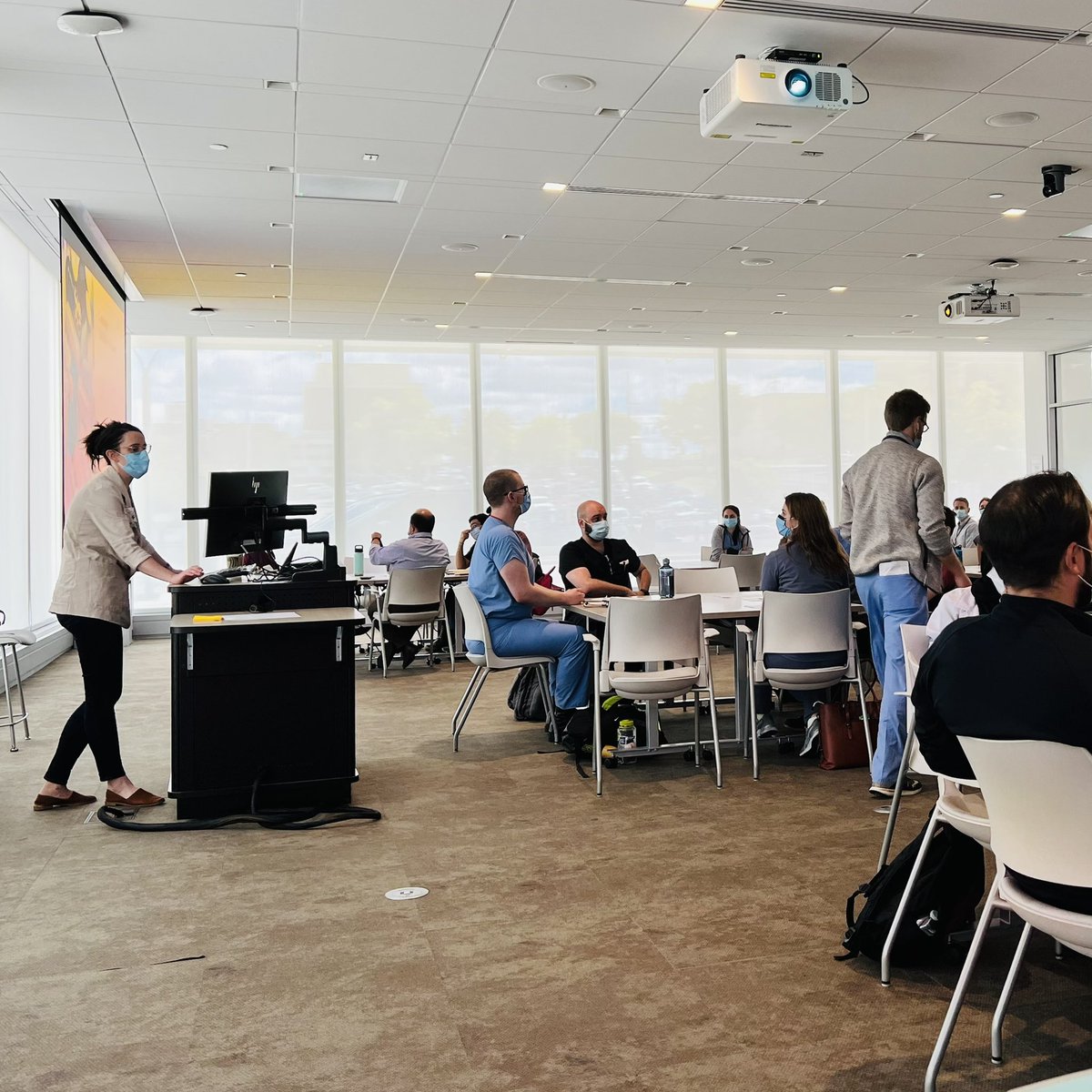 CincyIntMed's tweet photo. Check out Chief @LudvigsenSarah leading our #AcademicHalfDay on antibiotics! Thursdays are our favorite day of the week as we get to hang out with all our amazing interns! #UCthelove https://t.co/Bnl2iIlgpc