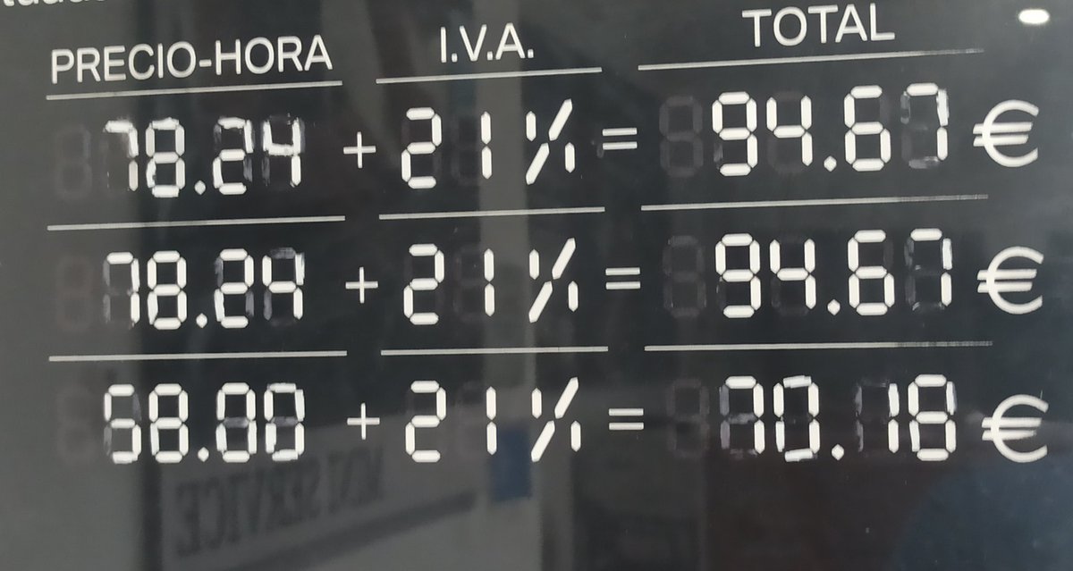 aparejadorfer's tweet photo. #aparejador #arquitectotecnico #ingenieroedificacion #arquitecto Y yo aquí dándole vueltas a una oferta... Sin decidir aún qué precio considero para mis horas de trabajo... 👷😠 @FranCastroEsp @CGATEsp @arquitectamos PD: foto tomada ayer mismo. Fuente: propia https://t.co/oc4oDYX6jJ