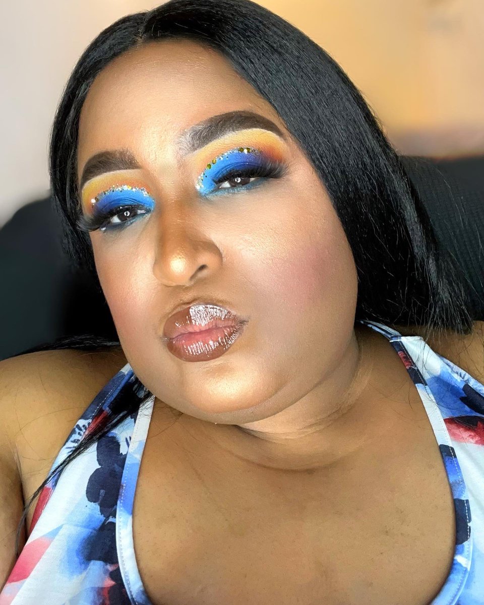 SLady36's tweet photo. I’m so in love with my birthday look!!

Full product list on my IG- @Sassy_lady36

products used:
@thecrayoncase 
@elfcosmetics 
@Maybelline 
@NYXCosmetics 
@beautybakerie 
@modabrush https://t.co/qTM23qeDu9