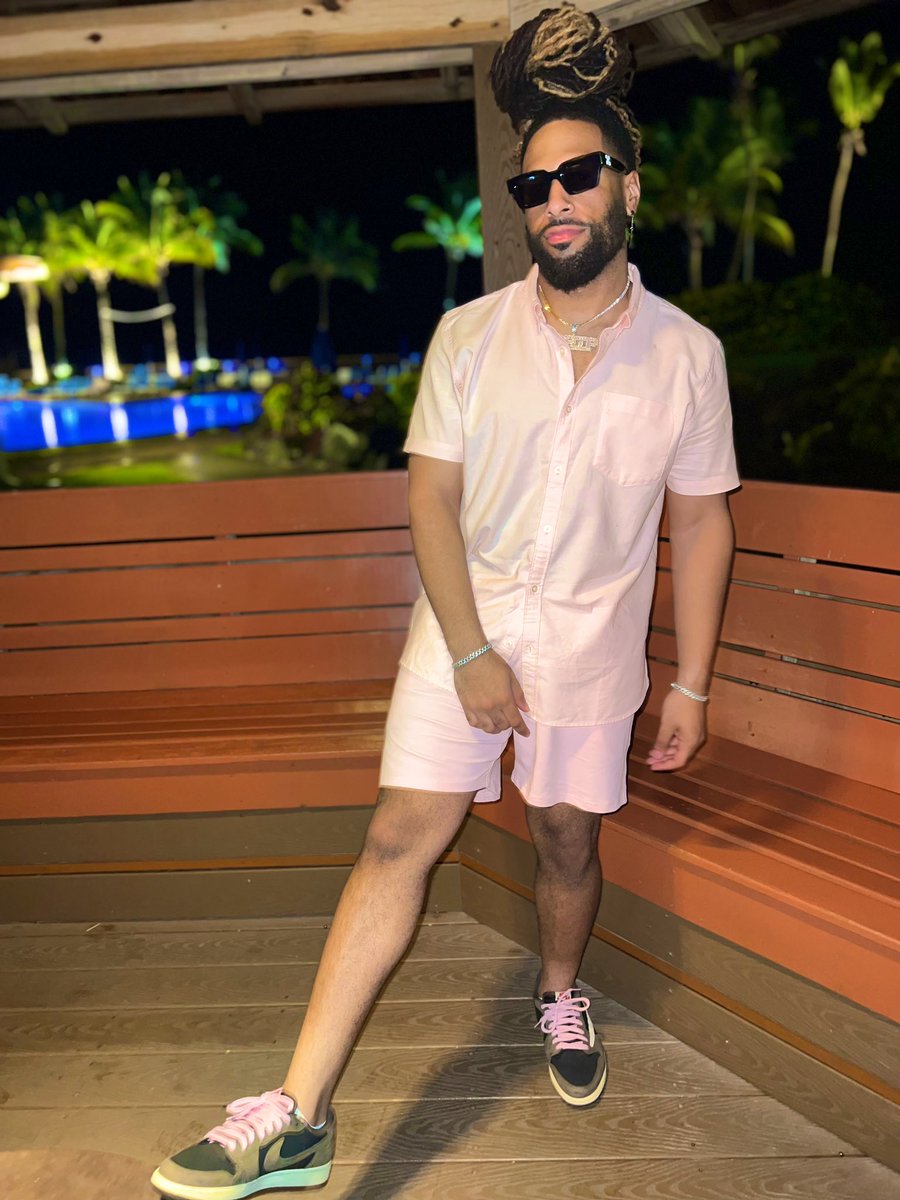 Call_Me_Chipp's tweet image. 🏝️