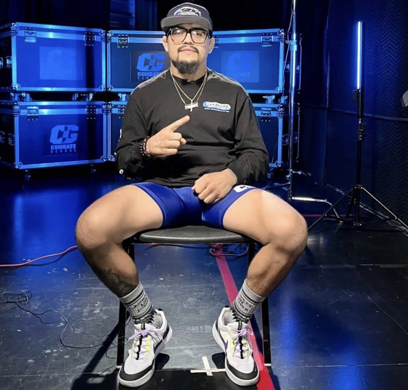 2 Days away Fight Fans <a href="/combateglobal/">Combate Global</a> <a href="/campbellcombate/">Campbell McLaren</a> <a href="/afromike76/">Mike Afromowitz</a> <a href="/TUDNMEX/">TUDN MEX</a> <a href="/Univision/">Univision</a> <a href="/paramountplus/">Paramount+</a>