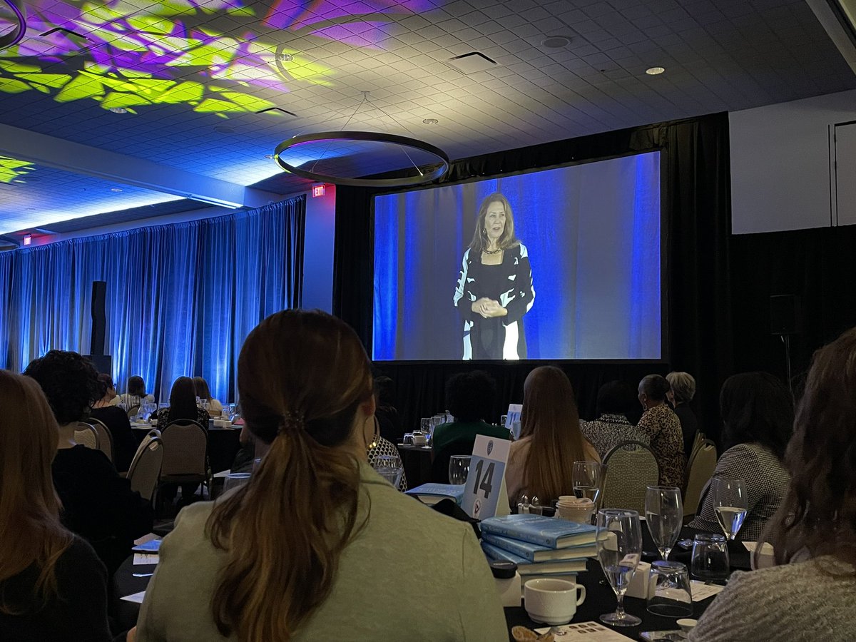 lcollinsKCBJ's tweet photo. It’s dangerous to live a life where you don’t let your ideas live theirs. - Becky Blades #womenssummit #KC @KCBizJournal https://t.co/stavENuKNN