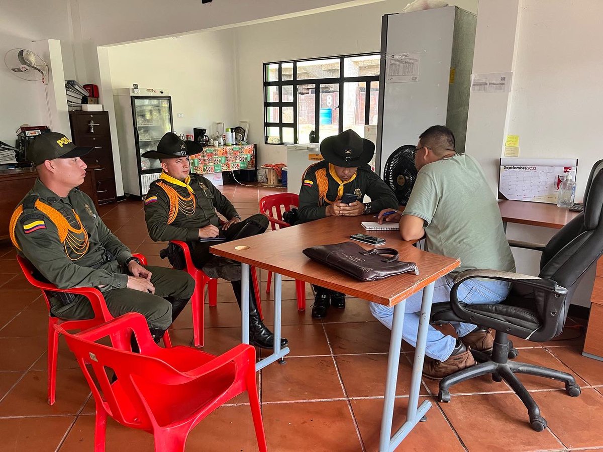 comitepuri's tweet image. Con el acompañamiento y apoyo del Personal del grupo de carabineros del departamento del Tolima, se llevó a cabo una reunión contra el abigeato en el comité de ganaderos de purificación y el sur del Tolima, organizando y agendando controles nocturnos y diurnos.