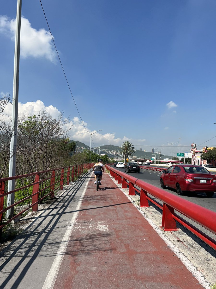 annagzz's tweet photo. De la casa al trabajo en Bici 🚲💚
#transporte #medioambiente #MobilityWeek #diasincoches #diasincoche #retosinauto #semanadelamovilidad #bici #bicicleta #cuidemosalplaneta #mueveteenbici #monterrey #nuevoleon #diputadalocal #salud #sostenibilidad #bikegirl #bikelife #speed https://t.co/MVjbgHnbIN