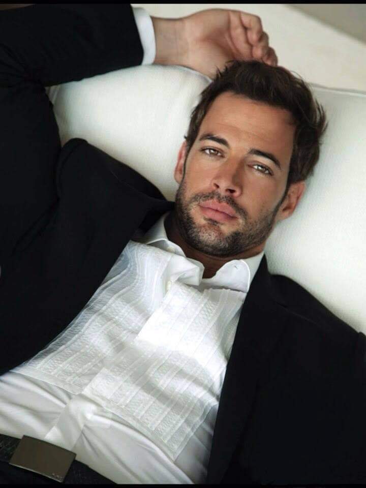 aminaelis's tweet photo. @MariaCa84617552 @EvitaMan777 @EdnalaSan @willylevy29 @Lia_willl29 @wl_uruguay @Elydv_86 @SimoneA30403876 @salete_mendonca @suelicamelo @fernandesuelen @franciscaverlu @lacralevybsb @krcsantos @CassiaGomesJC @Margari90476431 Así es los mejores momentos los guardamos en nuestro corazón bonita noche cariño y para tod@s y a nuestro rey bombón cubanito bello 💗💗💗 https://t.co/fb6BSwllv9