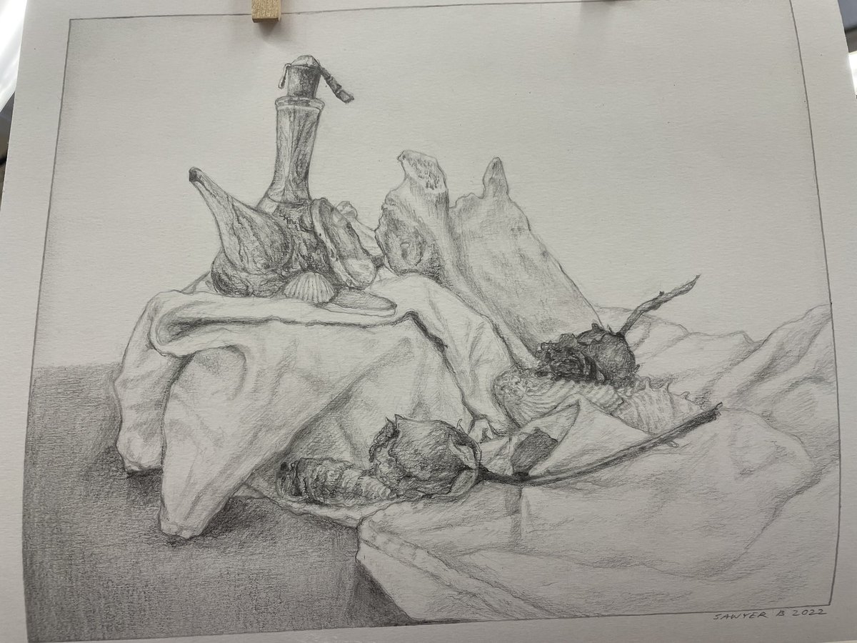 CreativeArts90's tweet photo. And we’re back!! Week one of creative arts was learning to draw with still life drawings. Check it out! https://t.co/a61XFBNcvD