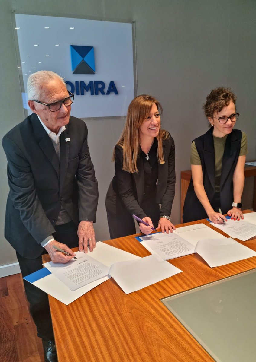 redadimra's tweet photo. 🚀Hoy recibimos a la Subsecretaría de Desarrollo Emprendedor con quienes firmamos un convenio de apoyo al #Concurso40 organizado por #ADIMRA y @empretecarg; esto nos permite llegar a más emprendedores y potenciar el concurso💪 https://t.co/QQYdHg336s