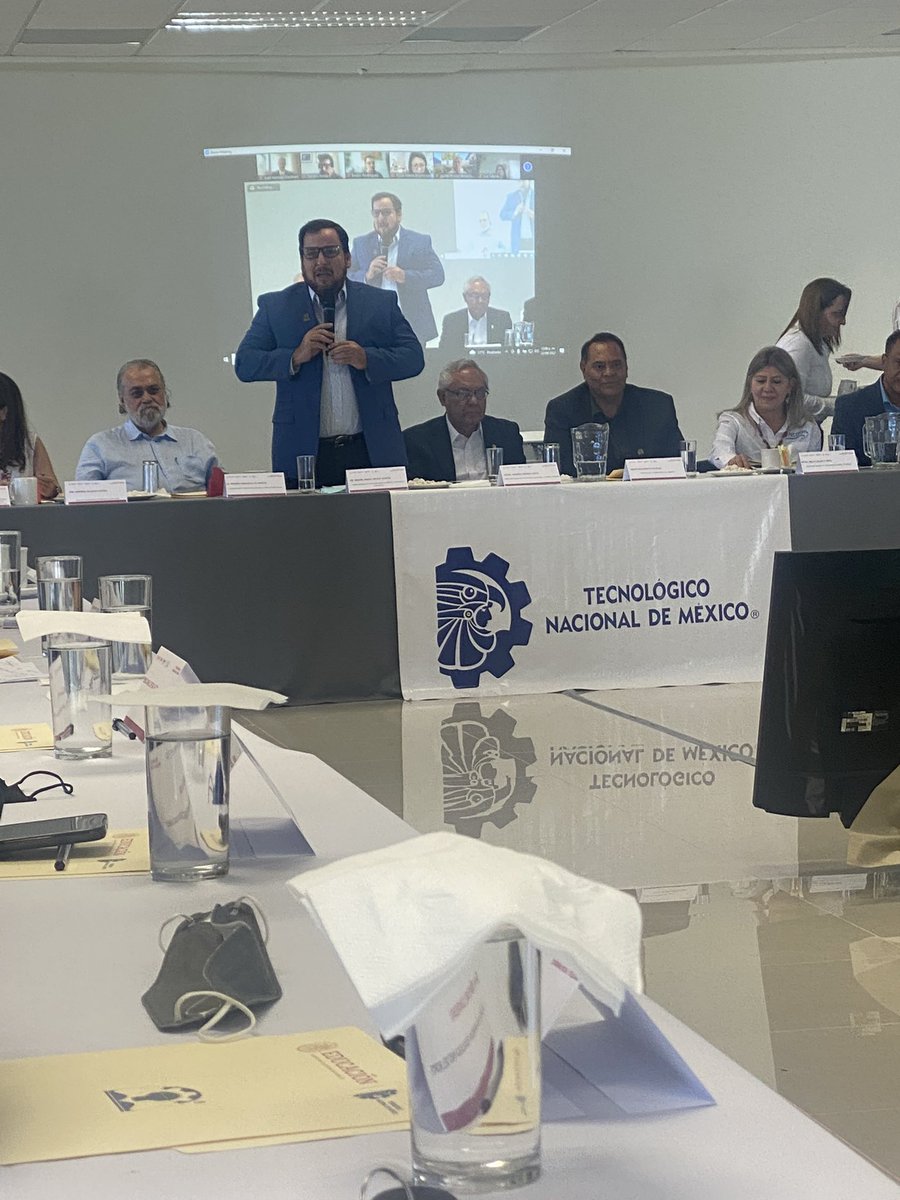 aechavez_betty's tweet photo. Participando en la Gira Nacional y Mesas Territoriales de Impulso a la Economía Social y Solidaria (NODESS).
Impulsado por el Sector Educativo Región Frontera Norte.
#UTParral
#LaUniversidadDeTodos https://t.co/1wVug44mt3