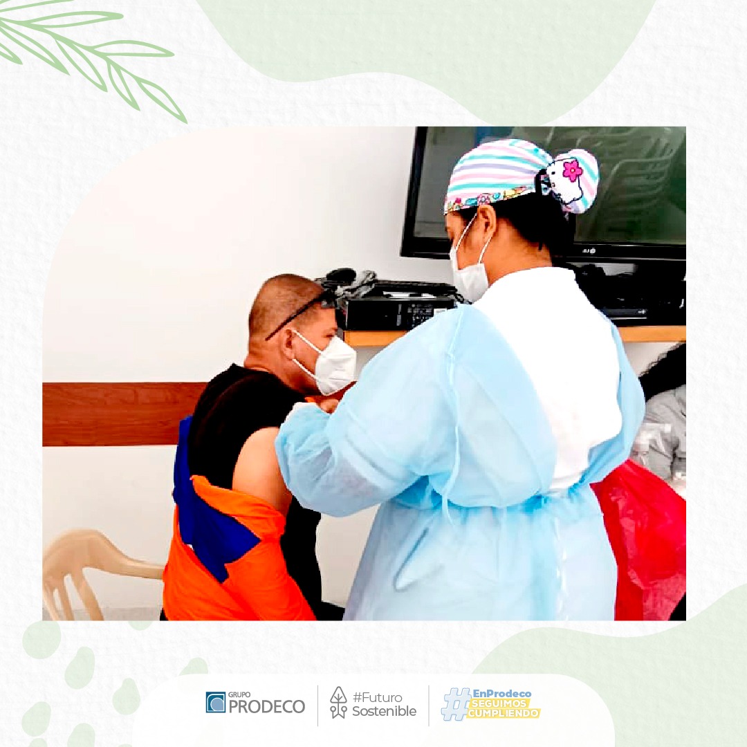 GrupoProdeco's tweet photo. #ProdecoInforma | Nueva jornada de vacunación contra COVID-19 para personal directo y contratista en nuestras minas La Jagua y Calenturitas, en estado de cuidado y mantenimiento, y en nuestra operación portuaria Puerto Nuevo. https://t.co/pAPSSOFkxL