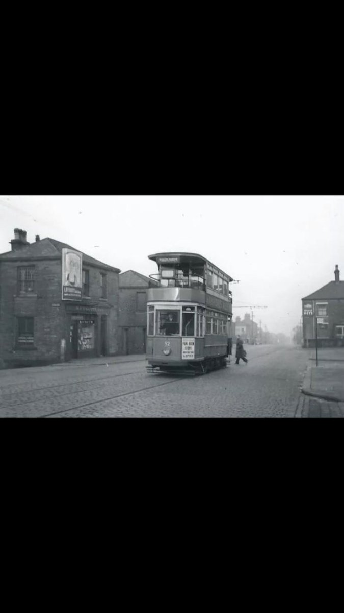 Tones_87's tweet photo. @ABFixby @BreweryHeys @StephanieJWD My grandmother was born in Livingstone street , attached a few images of Great Horton , non are mine but thought they might be of interest https://t.co/hbjL2vyVid
