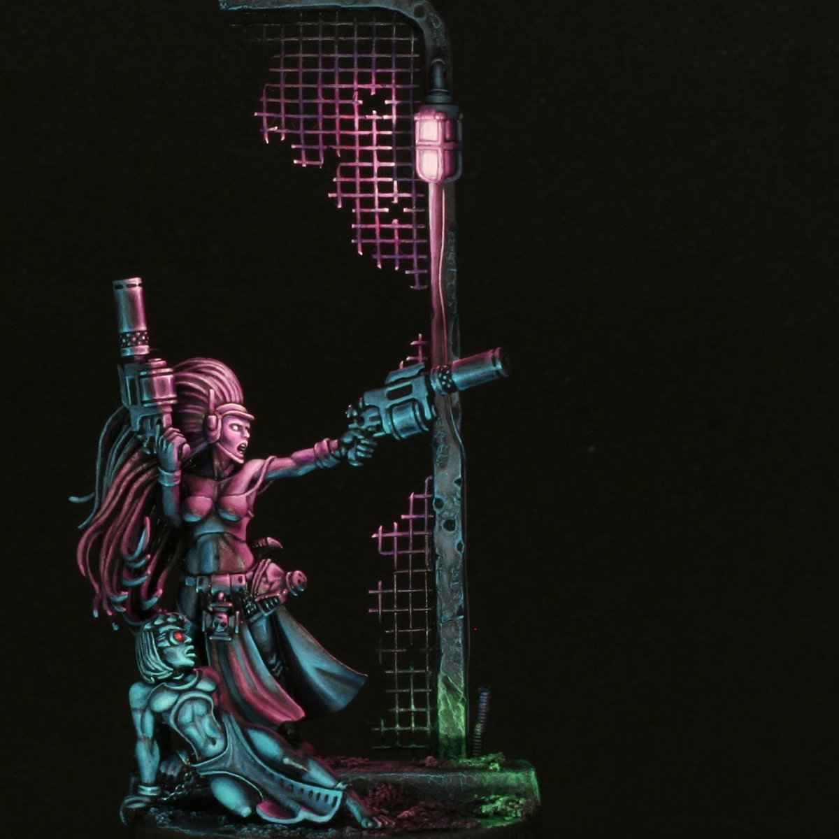 'the rescue of sister Anne'

#warhammerworld #WarhammerCommunity #warhammer40000 #necromunda #40k #warhammer40k #miniaturepainting #miniatures #kitbash #poushniefink