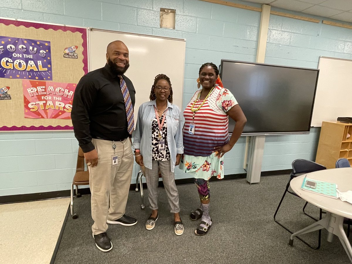 AttendForTWO's tweet photo. Big shout out to the amazing Attendance Team @JosephKeelsCubs they are doing great things! #AttendanceMatters #WackyTacky https://t.co/Y0U5is7xcE