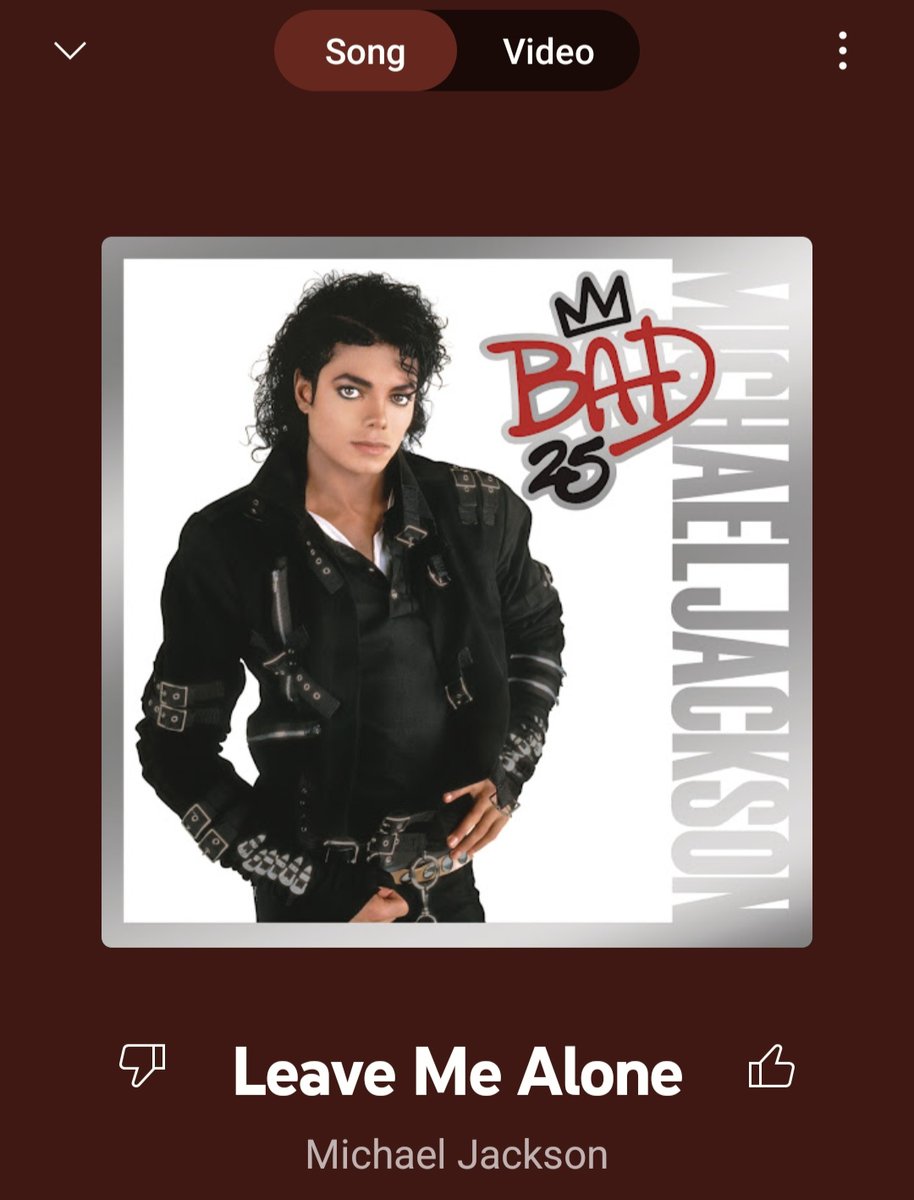 CrystalLozano4's tweet photo. @britneyspears please cover this song! π the lyrics are perfect. π #BritneySpears #MJ #MichaelJackson #Leavemealone #BritneyArmy #Britneystan #icons #legends https://t.co/bTQTbCdBwG