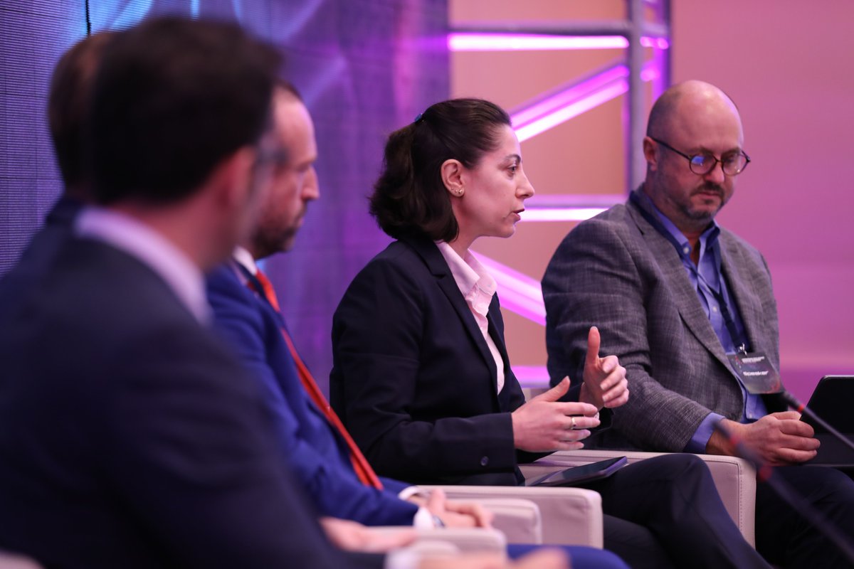 Money! Money! Money!
A topic that touches every one of us: “Cashless society and e-commerce”
#WesternBalkansDigitalSummit #DigitalSummitPrishtina2022 #Thewayahead #DigitalSkills #DigitalEconomy #TrustandSecurity #infrastructureandservicesconnectivity