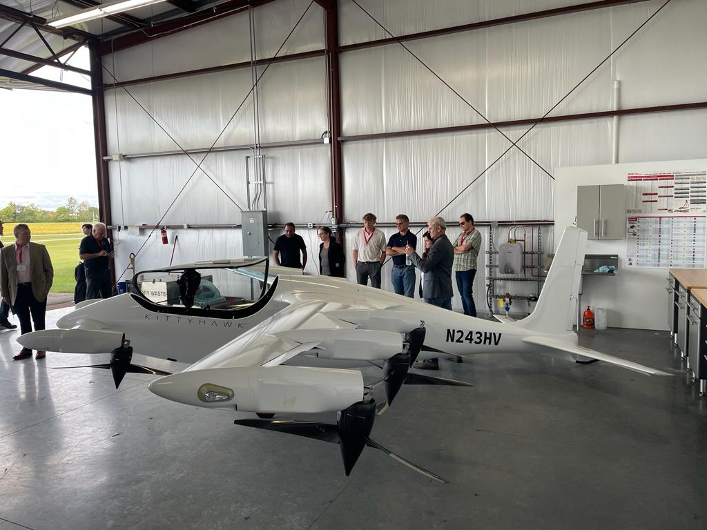 VTOLsociety's tweet photo. Following the 6th VFS Workshop on #AAM #Infrastructure, @kittyhawkcorp, @jobyaviation, @BetaTechVT, #FlyOhio, #OhioUAS @AgilityPrime & others hosted attendees at the Springfield-Beckley Airport. Great to see #AAM #Infrastructure components coming together!
https://t.co/13Tcz9ZRKL https://t.co/hsDAnOmxCn