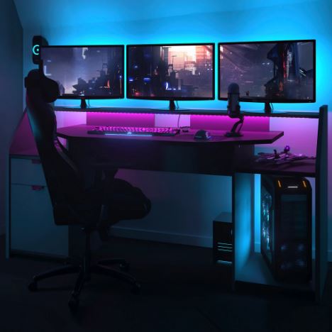 familywindow's tweet photo. New High Quality gaming desks are now on SALE!!
The new Parisot Setup gaming desk has been designed with gamers fully in mind! It has everything any busy gamer could need.
#gaming #desk #LEDdesk #furniture #familywindow #cheap #game #PC #highquality https://t.co/tHRlrAh7kB