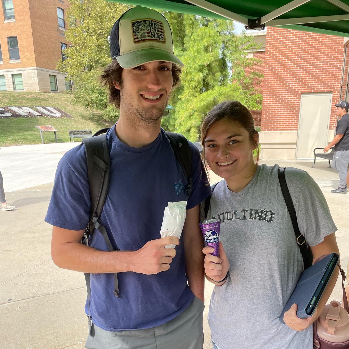 CMU_StudentLife's tweet photo. National Ice Cream Cone Day was a success! Did you catch the “truck”?🍦 https://t.co/VuflCnWUui