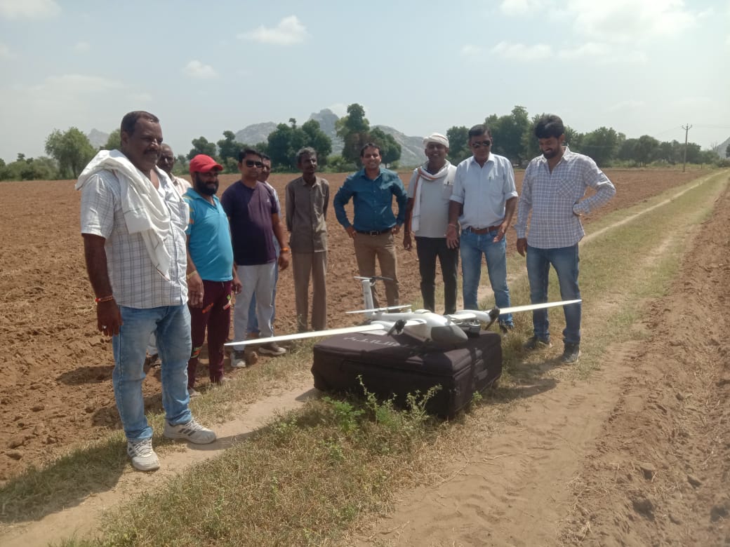 The State of #Rajasthan has successfully commenced #DroneFlying in the District of #Sirohi under #SVAMITVA Scheme.

#SVAMITVA Scheme will ensure streamlined planning, revenue enhancement and provide clarity over property rights in the rural areas.

#स्वामित्व
#MeriSampattiMeraHaq