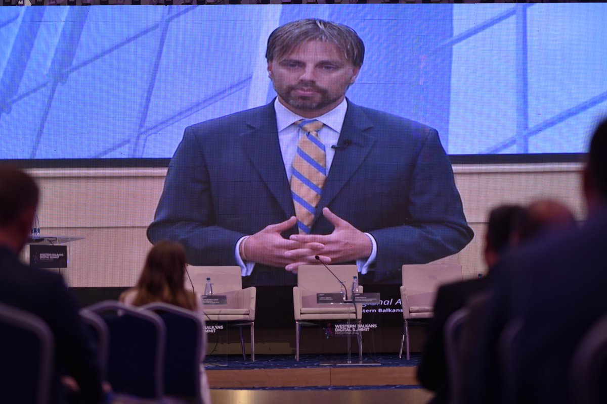 DigitalSummitWB's tweet photo. The cyber age!
One smart and short way: Never trust, always verify.

#WesternBalkansDigitalSummit #DigitalSummitPrishtina2022 #Thewayahead #DigitalSkills #DigitalEconomy #TrustandSecurity #infrastructureandservicesconnectivity https://t.co/rkAOJPiNHb