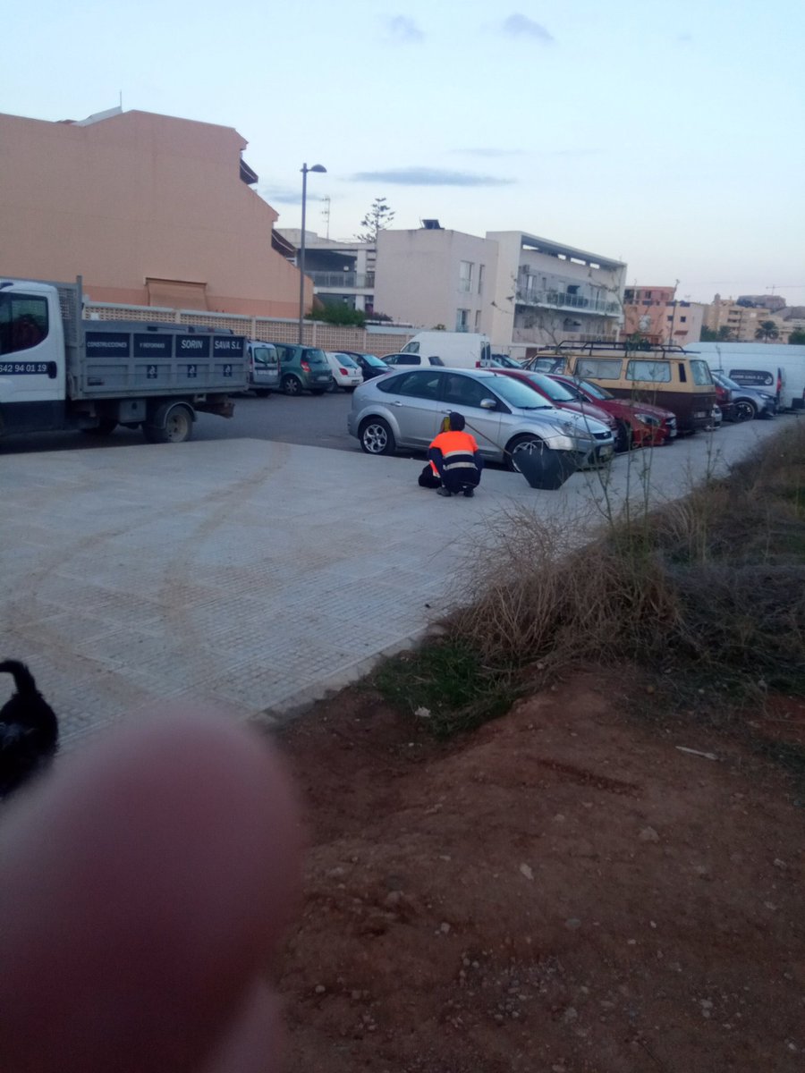 Elsapachecar2's tweet photo. Tal vegada es carrers estan bruts perquè no es renten prou bé #EivissaNeta @ajeivissa
@EivissaNeta https://t.co/i8c5L56IAA