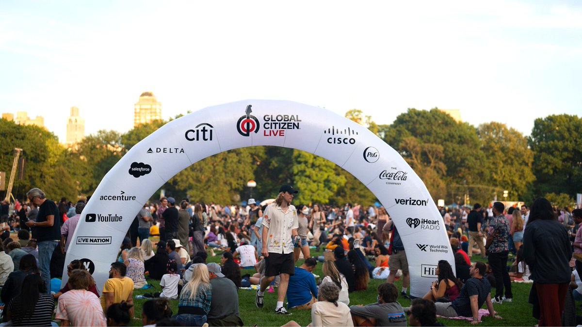 ProcterGamble's tweet photo. #TBT to #GlobalCitizenFestival '21, when we joined the #RacetoZero and encouraged the world the #TurnToCold with @tide. Check out our commitments for this year: https://t.co/wUpym4do8P https://t.co/yo54m0heRV