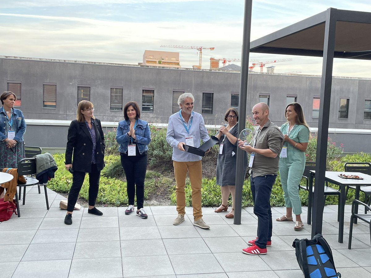 Un grand bravo à <a href="/Splannenquetes/">Splann ! Lanceur d'enquêtes</a> qui remporte le prix FIL Nouveau média local ! #infolocale