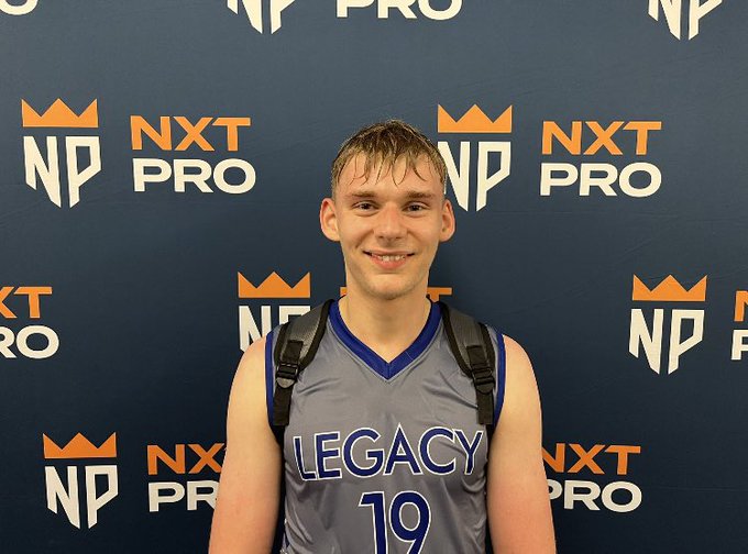 FUTURE IS NOW ELITE CAMP INVITE ACCEPTED!!!! 
Curtis Davenport will represent the College Heights Cougars at the inaugural event September 24th and 25th! Congratulations Curtis!

@cleed3250 @CHCSathletics