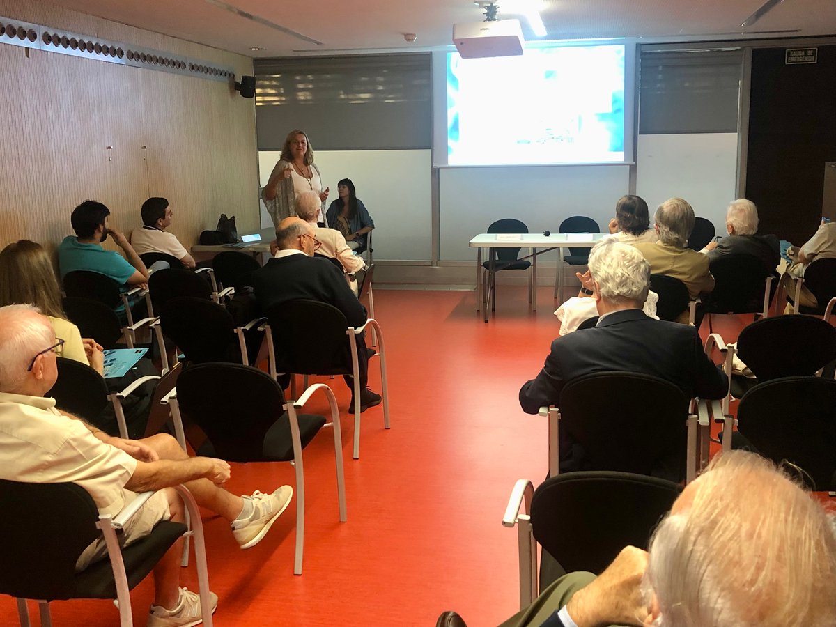 “Las enfermedades que plantean amenazas , aunque duren mucho  tiempo, deberían seguir siendo de interés. Debemos fomentar una cultura informativa saludable: un consumo de información maduro y responsable” , Gema Revuelta en Informe Quiral 2021.