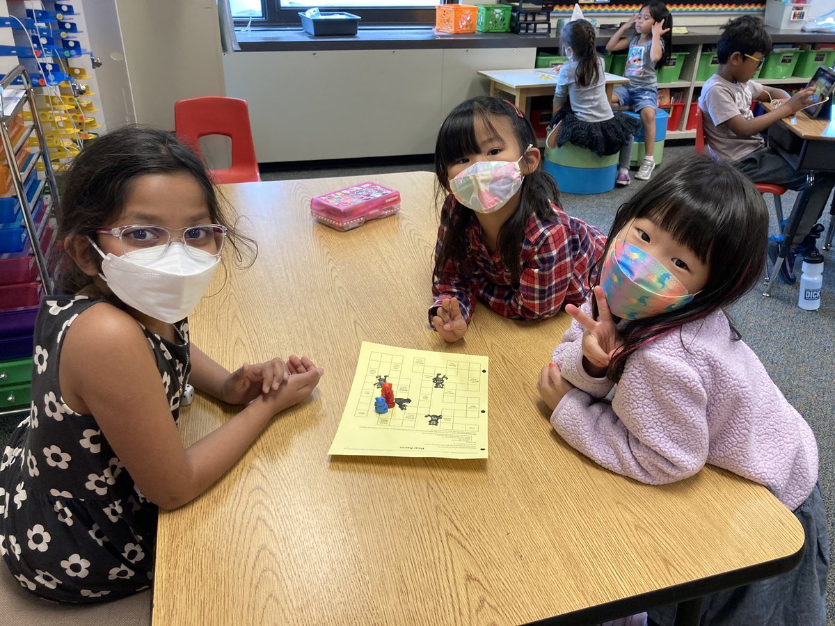 DooleySchool54's tweet photo. Pop-in Post! Today, we are popping into Mrs. Bellβs 1st grade afternoon class. These Dragons are having fun while learning! Way to go, Dragons! ππΌππΌππΌ
#PopInPost #WeAre54 #DooleyFamily https://t.co/JRhcj9mXg6