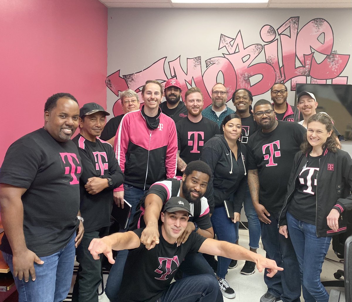 RAMTASTIC Meeting What a bunch of Superstars! Engaged &amp; Enthusiastic about what’s to come is how We WIN and these Leaders are here for IT! Alfonso &amp; Shawn we’re our RAM Host and they crushed it. #VAEmpire #thecrown👑💕 <a href="/SellPhones4/">EB</a> <a href="/AmrWahba1080/">Amr Wahba</a>
