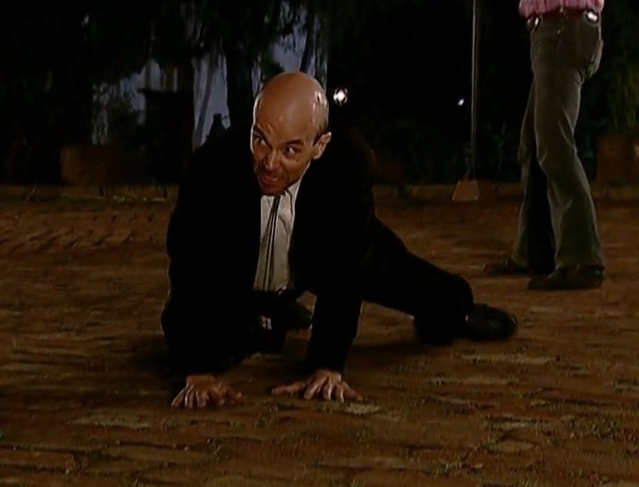 PasdeGavilanes's tweet photo. #PasiónDeGavilanes #GavilanesNova #PDG84 Óscar se entera de lo sucedido y llega a la Hacienda Elizondo dispuesto a darle su merecido a Fernando. https://t.co/DFPlA3IOD5