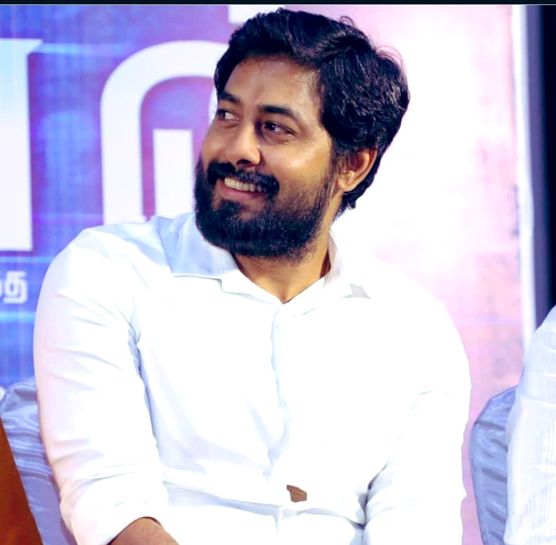 Mikaeel_17's tweet image. How many #Biggboss season come anybody can't replace #aariarjunan he a one man army in show like real lion 🔥🔥🔥#biggboss4tamil is best part because of #aari Only ,you are so strong in show 🔥 #Missingyouaari  @Aariarujunan