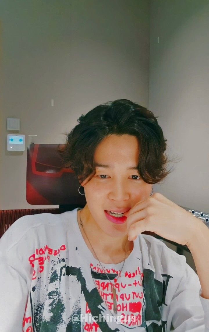 LiberalJoc's tweet photo. Jimin…that nail bite https://t.co/zNEOuFFoZl
