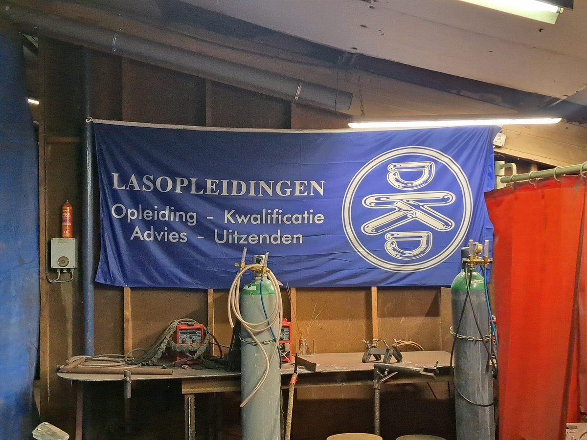 CDATytsjerkste2's tweet photo. Vanmiddag zijn wij als raden van 8KTD op werkbezoek bij het werkgelegenheidsproject Beurtschip, een gezamenlijk project van de gemeenten @Achtkarspelen en @tdiel.Een geweldig project met prachtige resultaten, al veel kandidaten hebben de weg naar een betaalde vaste baan gevonden. https://t.co/KZ29ryB7xX