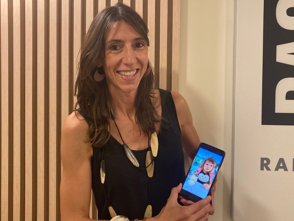 El pare d'Anna Girbal sempre cantava 'Pel Teu Amor (Rosó)'. Per això, ella li va posar aquest nom a la seva filla. Ara, l'Anna vol organitzar una trobada de dones que es diguin així. Si és el vostre cas: escriviu a trobadaderosos@gmail.com!

📻 rac1.cat/directe