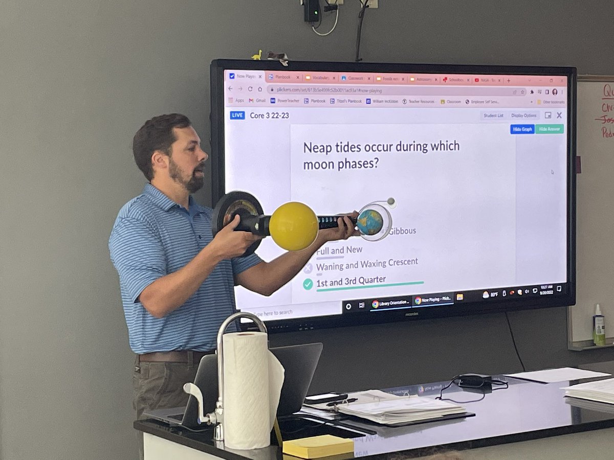 Dr_PFaison's tweet photo. I have had a great week thus far, visiting some of our outstanding schools. Thanks, Roland-Grise and Mr. Broadfoot, for a great time.! Roland-Grise TOY in action. @RolandGriseMidd @NewHanoverCoSch https://t.co/CqG0a1XHly