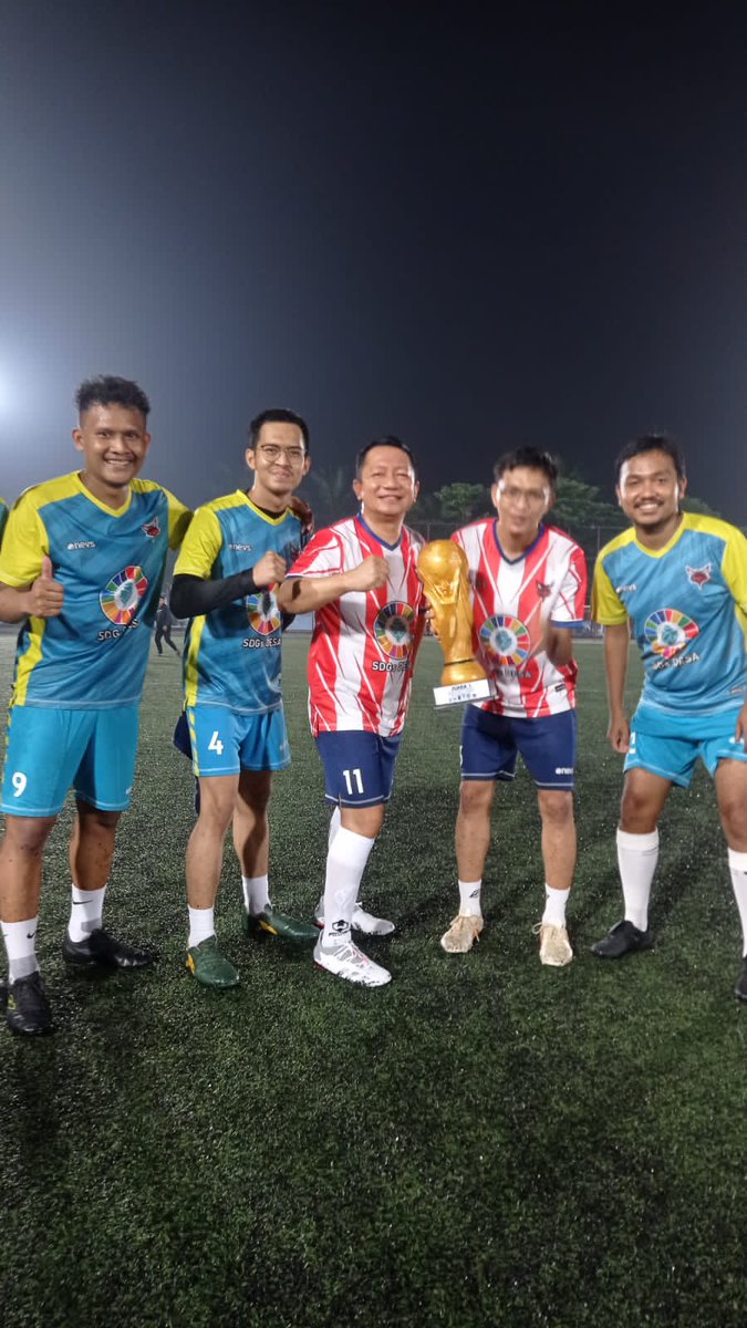 “Alhamdulillah, disela-sela kesibukan bisa bersama Tim Kemendesa FC berhasil menjadi juara 1 pertandingan sepakbola antar K/L di Lapangan Aldiron Pancoran Jaksel, 22 Sept 2022