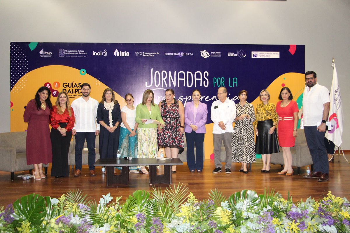 daniel_casasus's tweet photo. Celebro la presentación de la Guía de Acceso a la Información Protección de Datos Personales y uso de las Tecnologías para #AdultosMayores. 

Un honor compartir comentarios de excelente herramienta en esta jornada por la transparencia con grandes personalidades. @itaiptabasco https://t.co/RrmWxym9sH