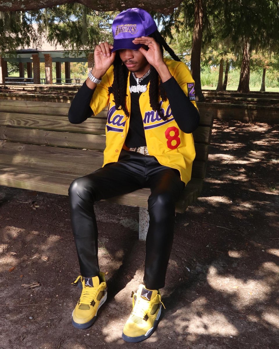 KingVoris's tweet photo. Long May He Reign 🤴🏾🐐 #big24 #kobeyear https://t.co/500ZLE2NKa