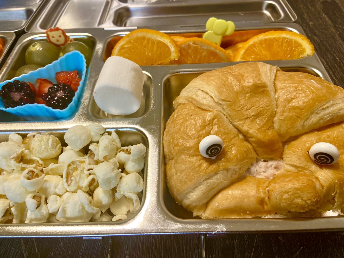 iamgracelaurren's tweet image. Lunch made with love, love my babies 🥰 #bentolunch #planetbox #planetboxlunch #bentomoms #kidslunchideas