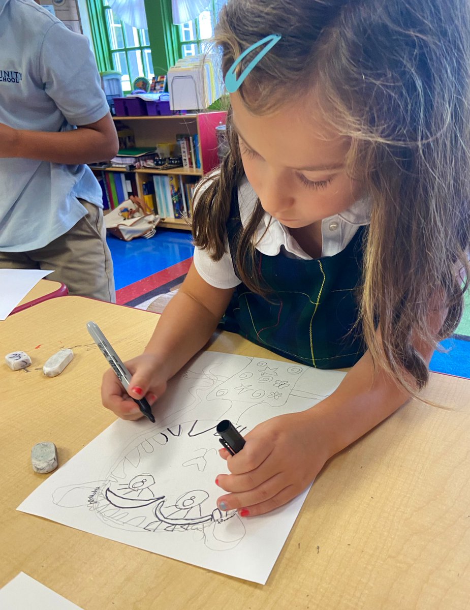 MakeSomeArt's tweet image. First Graders had a fun “extra” day in Art learning to draw Stripes the Trinity Tiger! #TrinityLearns