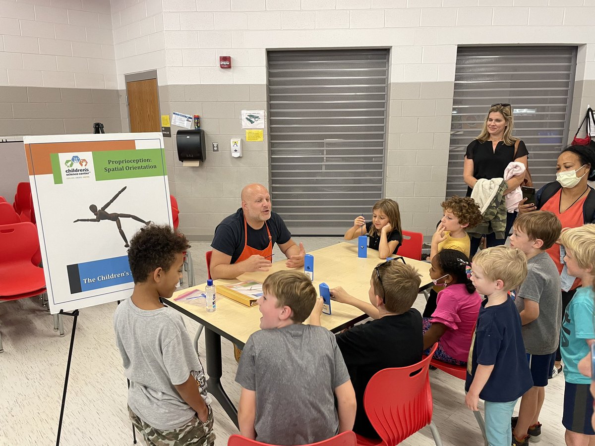 Science Night is full of AH-mazing, hands on learning! Thank you <a href="/MissUpshurAPS/">MissUpshur</a> and <a href="/ChildSci/">ChildrensSciCenter</a> for a night of science exploration! <a href="/AbingdonGIFT/">Abingdon APS</a> @APSGifted