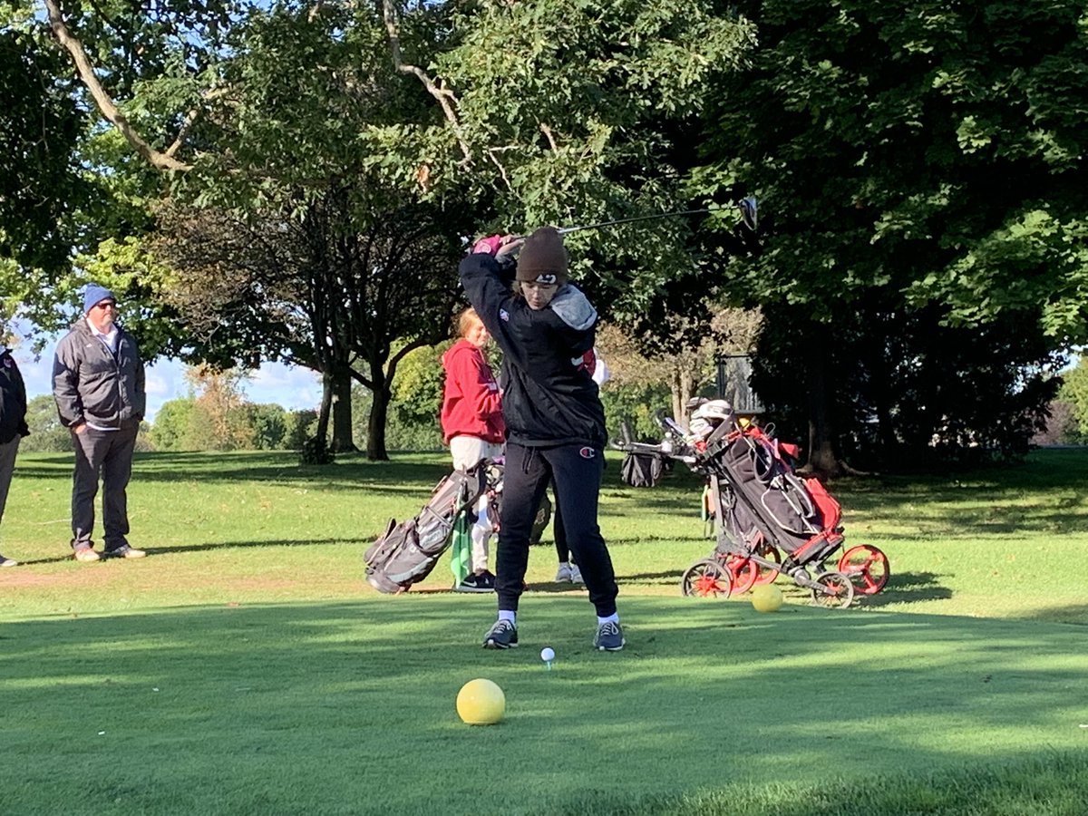 KaukaunaGhosts's tweet photo. The Ghosts win the first fall FVA Conference Championship as @kaukgirlsgolf wins today’s FVA Golf Meet with a final team score of 349!They also went 9-0 in dual meets! Charlie Clinefelter was the 3rd place individual medalist shooting 85!Way to go, ladies 👻⛳️🏆👏🏻!#FillTheCase https://t.co/5WvehRyxw2