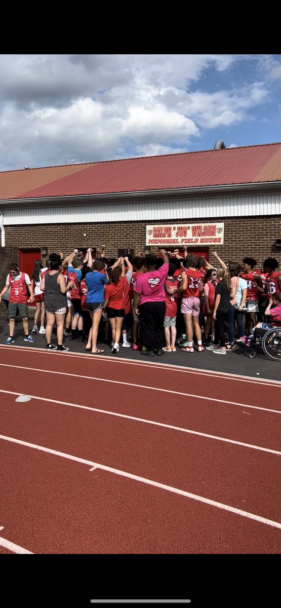 Freedomfball's tweet photo. Some days there are just more important things than practice. Hard to say coming from a football team, but it’s true. Happy to be a small part of making sure all Freedom Patriots are included and accepted. #PATRIOTPRIDE @BurkeCoSchools @RogersSCasey @FHS_GoPats @FHSPats_Sports https://t.co/4UPOZJ59Ct