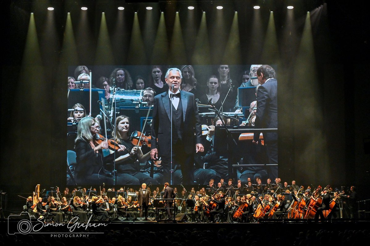 caeciliana's tweet photo. We were delighted to perform tonight in a packed @SSEBelfastArena with @AndreaBocelli and his other guests. This was comfortably our biggest-ever audience!

Big thanks to @mcd_productions and the crews for making everything run so smoothly.

Great photos from @simonsphotos. https://t.co/K471a2mWEv