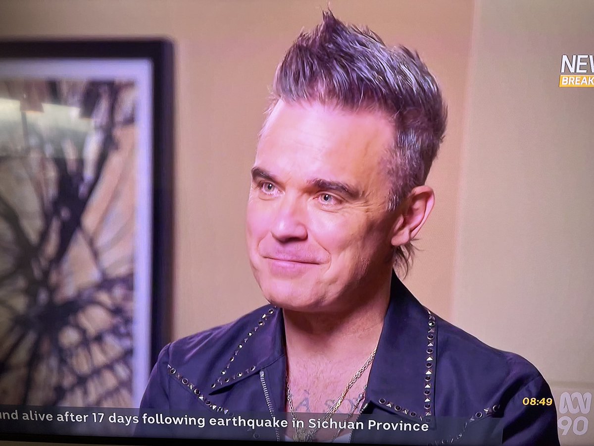 thehumaniser's tweet photo. morrissey looking well on #abc breakfast tv. https://t.co/EAvq3hLKUn