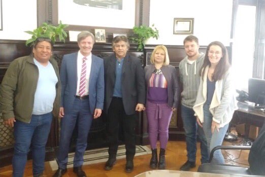 DarioGSpada's tweet photo. Con el Pte. del Consejo Nac. de Política Indígena.En CABA residen unos 350mil personas indígenas que hablan nuestros idiomas genuinos ancestrales y no comprenden el español: fundamental la inclusión idiomática para acceso a educación, salud, justicia, y participación electoral. https://t.co/IYAzZj4kTD